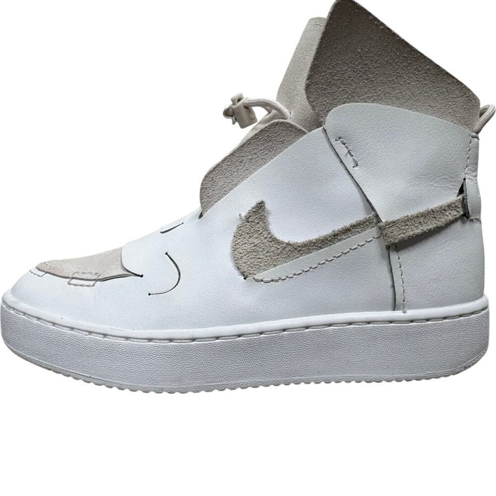 Authentic NIKE Women's Vandalized High Top Sneaker Size 6
